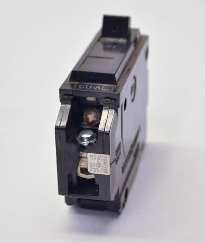GE GE GENERAL ELECTRIC THQL1130 1 قطب 30A قاطع الدائرة in Saudi Arabia