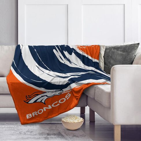 Green Bay Packers 60'' x 80'' Retro Jazz Coral Fleece Blanket in Kuwait