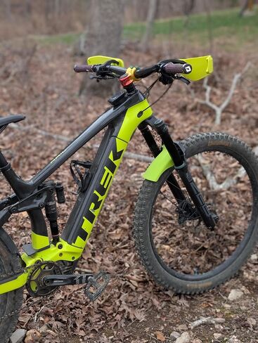 Rockshox Zeb Fender - Domain Fender - Bolt On - Made in USA (Black ، Short) in Kuwait
