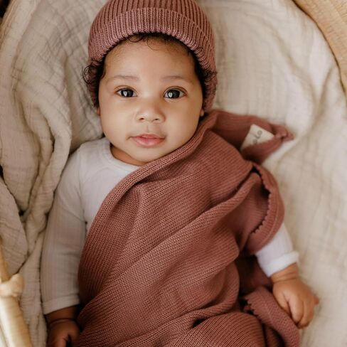 Luxe Collection 100% Organic Luxury Knit Baby Blanket + Hat Set (Blush Pink) in Kuwait