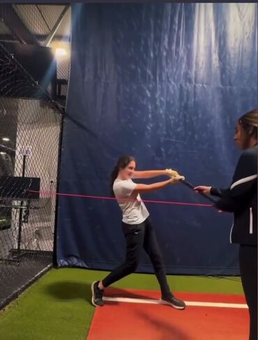 Power Swing Bat Pro - Baseball Softball Swing Training BAT - 5 نطاقات مقاومة قابلة للتعديل - نقاط مرفق متعددة لمسار التأرجح والقوة وسرعة الخفافيش - في التدريب في المنزل جميع الأعمار in Saudi Arabia