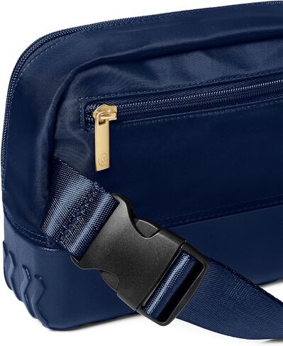 Bogg Bag - Belt Bag - On the Hunter for Green - Crossbody Bag - 9in L x 3in W × 7in H - Zip leavure مع حزام قابل للتعديل - حزمة نايلون متين in Kuwait