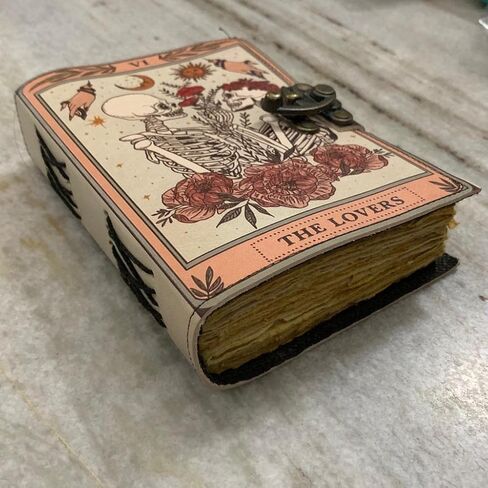 كتاب تعويذة فارغ من الظلال مجلة جلدية عتيقة مع حجر شبه كريم - إغلاق القفل، 200 صفحة من ورق حافة سطح السفينة العتيق - مجلة جريمويري، مجلة تعويذة الساحرة للرجال والنساء in Kuwait