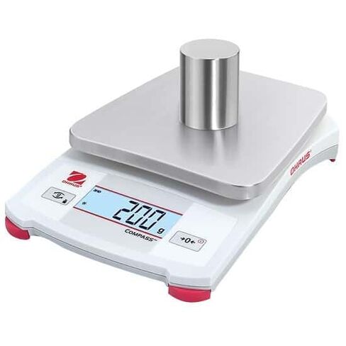 OHAUS CX5200F CX Compass Series Portable Balance ، 5200 G × 1 G مع حالة حمل in Kuwait