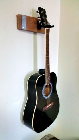 نبيذ برميل Stave Guitar Rack in Saudi Arabia