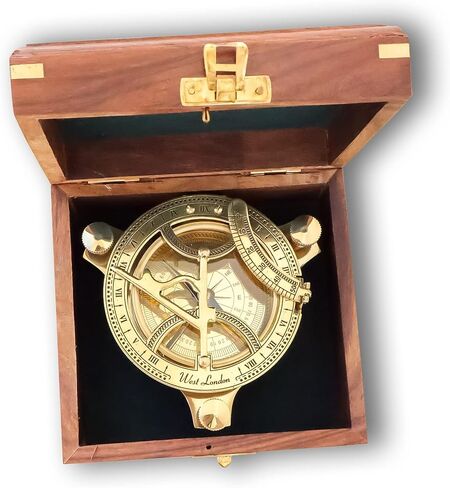 هدية بوصلة شمسية من النحاس مع صندوق خشبي من خشب الورد | هدية معايرة بشكل مثالي للمسافر المغامر والمشي لمسافات طويلة والتخييم والقوارب in Kuwait