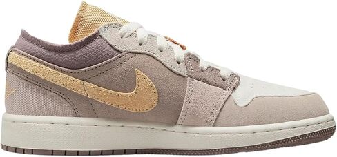 Jordan 1 Low SE Craft Big Kids Size- 6.5 in Saudi Arabia