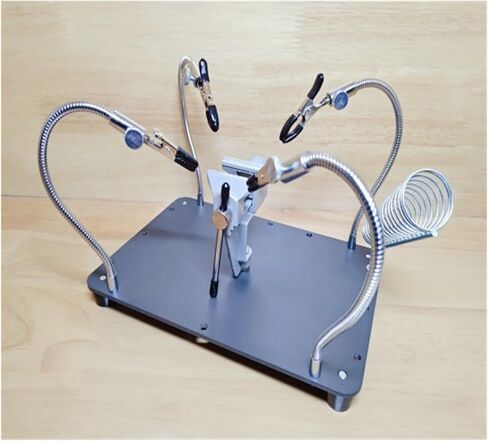 The third hand Soldering Station Soldering Fixture Fixing Tool Soldering Vise Universal Stand Soldering Station Auxiliary Multifunctional Electronic Repair(4clamps+originalvise+mirror(withluotieframe) in Kuwait