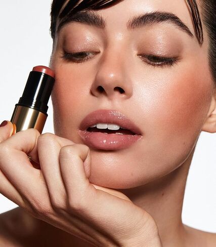 جعل الجمال حارقة كريمة السكتة الدماغية عصا الخدود مع الانتهاء من ندى مرطب الطبيعية. كريمي هلام بلسم بلسم - ظل طين ، صبغة خد أرجوان البنفسجي in Kuwait