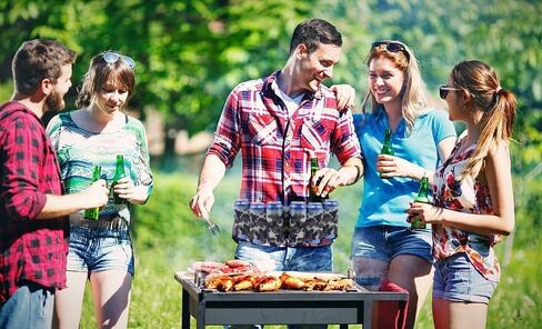 2 Pack Beer Belt, 6 Cans Drink Holder Beer Waist Holder Beer Soda Belt Holster Adjustable Waist Pack Bag for Christmas, Parties, Picnics, Camping, Hiking, Barbeque-Camouflage Green in Kuwait