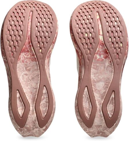 أحذية Noosa Tri Tri 16 للسيدات ، 7.5 ، وتوهج Ube/Lavender Light in Saudi Arabia