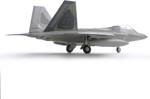 الكلاسيكية الولايات المتحدة الأمريكية F22 رابتور مقاتلة هجوم ما قبل البناء نموذج 1:100 طائرة سبيكة دييكاست طائرة عرض عسكري نموذج طائرة لجمع أو هدية 1 in Kuwait