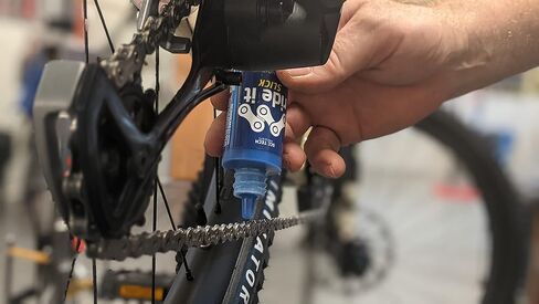 SCC Slick™ All Conditions Bike Chain Lubricant in Saudi Arabia