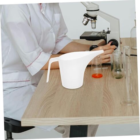 Pretyzoom 4pcs Spout Long Leasing Cup Plastic Pitcher التخرج لصنع الصابون الخبز in Kuwait