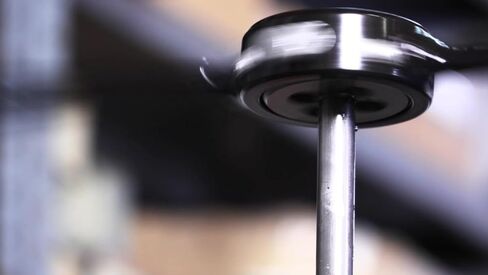 Drill America 1/4"-20 UNC X 1" OD HSS Round Adjustable Die with Matching Die Handle (Wrench), Die Stock in Kuwait