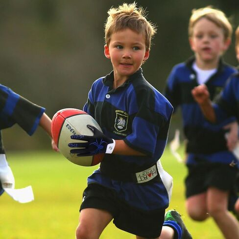 Youth Football Gloves Kids Silicone Grip Sports Receiver Gloves with Super Stick Ability for Enhanced Game Experience Training for Beginners in Saudi Arabia