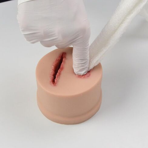 2 في 1-1 في -1 جروح ، مدرب مهام التعبئة ، ومدرب طقم التحكم في النزيف ، توقف عن مجموعة نزيف الممارسة للتعليم الطبي ، وممارسة الطوارئ الإسعافات الأوقية ، والصدمة العسكرية in Kuwait