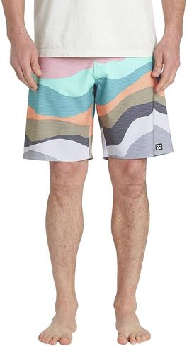 Billabong Men's Standard Sundays Pro Boardshort in Saudi Arabia