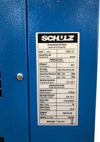 150 CFM Schulz Compressed Air Refrigerated Air Dryer 30HP and 40HP Compressors, 2-Stage Moisture Removing Particulate Filter, Pressure Regulator in Kuwait