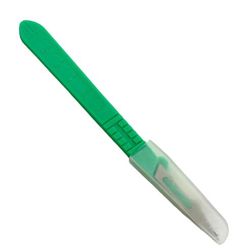 Sterile #11 Disposable Scalpels with Plastic Handle and Measuring Ruler Feature (0cm to 6cm) Individually Foil Wrapped (4) in Kuwait