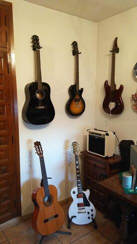 شماعات الجيتار HOOK HOOK MOUNT DISPLAY ACOUSTIC Guitar Stand Stankele Bass Mandolin Banjo Wall Hounds Black (1 ، 4+10) in Saudi Arabia