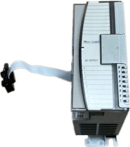 1762-OA8 Micrologix 1200 وحدة الإخراج 8 نقطة 1762-OA8 PLC مختومة في المربع in Saudi Arabia