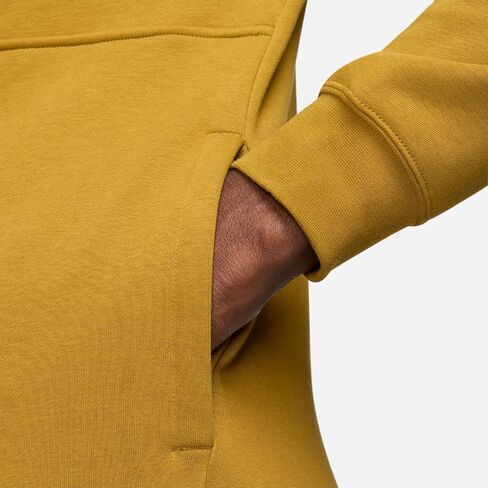Nike Sportswear Club Men's Brushed-Back 1/2-Zip Pullover Sweatshirt in Saudi Arabia
