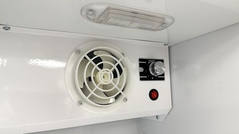 ثلاجة باب زجاجية تجارية ، تاجر ETL Coller Cooler ، 64 "علبة عرض عالية ، تبريد المروحة 9.8 Cu. in Kuwait