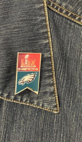 Aminco Philadelphia Eagles Super Bowl 59 Champions Lanner Lanner Pin in Saudi Arabia