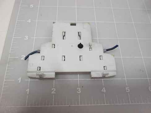 NEW MOELLER NHI11-PKZ0 AUXILIARY 1P POLE CONTACT BLOCK 600V-AC B425866 in Saudi Arabia