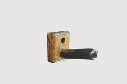 حمام السباحة القياسي و Billiards Rack Wall Mount (مصنوع في الولايات المتحدة) (أسود) in Saudi Arabia