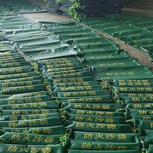 TIST Waterproof Sandbags for Garages 10-Pack Reusable Flood Sandbags - Indoor/Outdoor Water Barrier for Flood Control Quick Absorbing Flood Sandbags(25X70CM) in Saudi Arabia