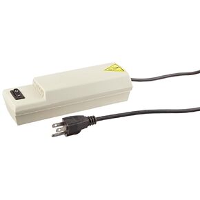 UVP 95-0018-02 Model UVL-21 Compact 4 Watt UV Lamp, 365nm Wavelength, 115V in Kuwait