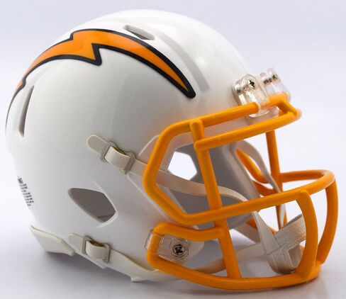 NFL San Diego Chargers Helmet Mini Speedhelmet Replica Mini Speed ​​Style Rush ، ألوان الفريق ، حجم واحد in Saudi Arabia