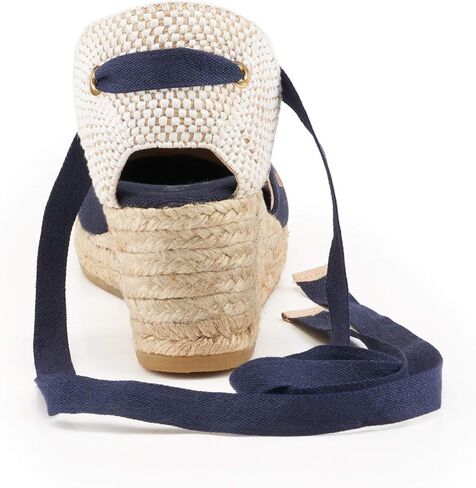صنادل نسائية VISCATA Gava Canvas Wedge مصنوعة يدويًا بكعب 2 ½ بوصة مع قماش قطني مسامي على شكل حرف V ونعل أوسط من الجوت الطبيعي بنسبة 100% لجميع المناسبات غير الرسمية in Kuwait