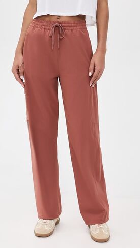 Beyond Yoga Women's Peak Pants in Saudi Arabia