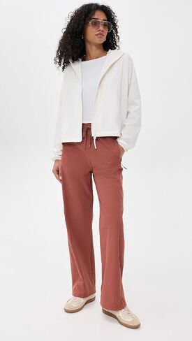 Beyond Yoga Women's Peak Pants in Saudi Arabia