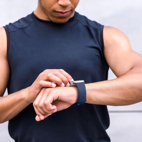 5 عبوات من أساور السيليكون الناعمة - متوافقة مع Apple Watch Ultra 2 وUltra Band 49 مم 45 مم 44 مم 42 مم 41 مم 40 مم 38 مم للرجال والنساء، حزام رياضي مسامي لسلسلة Ultra 2 iWatch 9 8 7 6 SE 5 4 3 2 in Saudi Arabia