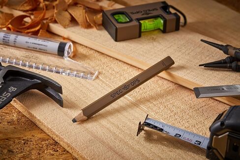 مجموعة أقلام رصاص من Spec Ops Tools مكونة من 24 قلم رصاص للنجار، و2 قلم نجار متوسط ​​الحجم، ووضع علامات دقيقة على موقع العمل، ومسطرة داخلية، ومقياس معماري، تم التبرع بها بنسبة 3% للمحاربين القدامى in Kuwait