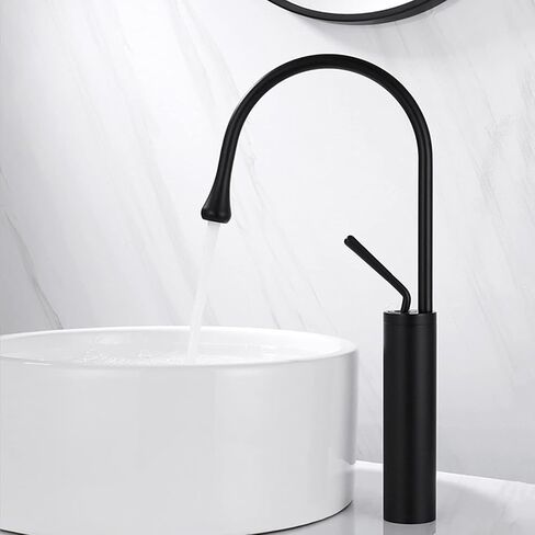 Kitchen 360 ° Rotating Solid Brass Kitchen Mixer Tap, Modern Single Handle Single Hole Hot and Cold Water Tap,Gold(Black) in Saudi Arabia