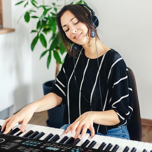 Costzon 61 Key Keyboard Piano, Electric Digital Piano Keyboard with Microphone, Music Stand, Keynote Stickers & Carrying Bag, Portable Keyboard Piano for Beginners Adults in Saudi Arabia