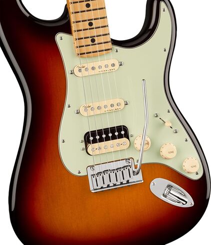 Fender American Ultra Stratocaster - حزمة كوبرا الأزرق مع العلبة ، والقبعة ، والحزام ، والكابلات ، وعدة تنظيف الجيتار in Saudi Arabia