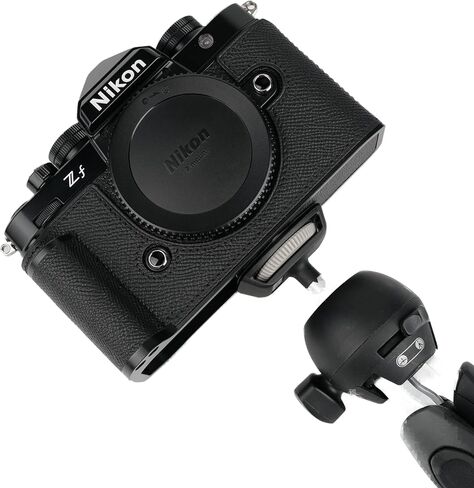 【uchmyd】 كاميرا جلدية أصلية مصنوعة يدويًا نصف علبة لـ Nikon ZF/Nikon ZF - طبقة أعلى من جسم البقر + لوحة قاعدة معدنية + تصميم شانك يدوي (أسود) in Kuwait
