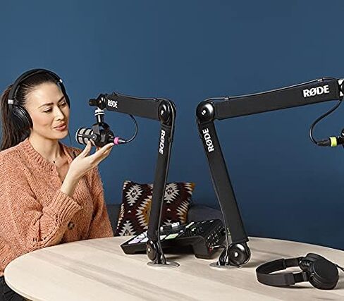 Rode PSA1+ Professional Studio Boom Arm for Broadcast Microphones with Quick Release Microphone Adapter and StreamEye Polishing Cloth in Saudi Arabia