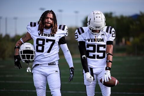 Venum Lineup Football Bicep Bands in Saudi Arabia