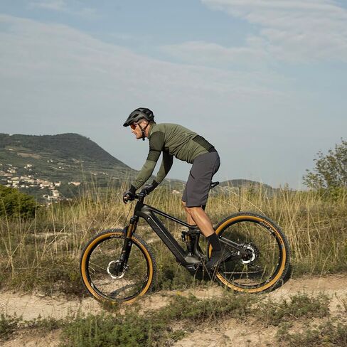 Selle Italia X-Bow Superflow Saddle in Saudi Arabia