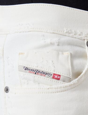 ديزل 2019 D-Strukt Slim Jeans متوسطة الأزرق in Saudi Arabia
