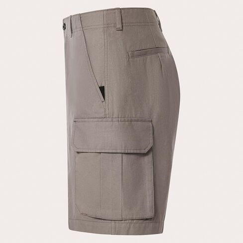 Oakley Men's Utility Cargo Shorts in Saudi Arabia