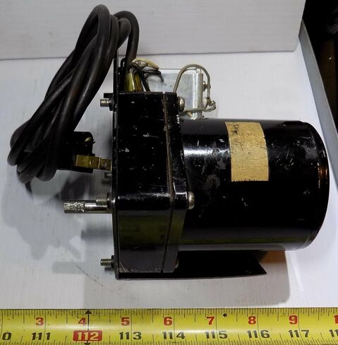 #US 3023 Induction 110 VAC 5/16" Dia Shaft 1:15 Gear Ratio in Kuwait