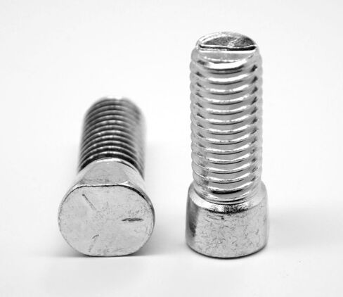 1/2 "-13 × 1 1/2" الخيط الخشن الصف 5 مقطع رأس محراث الترباس متوسطة الكربون الصلب in Saudi Arabia